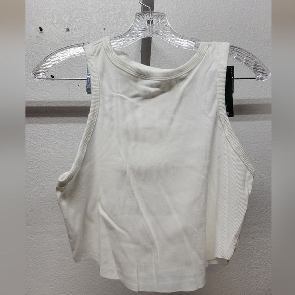 Wild Fabel Womens Crop Racer Back Tank White Nwt Set Of 2 - Picture 3 of 6